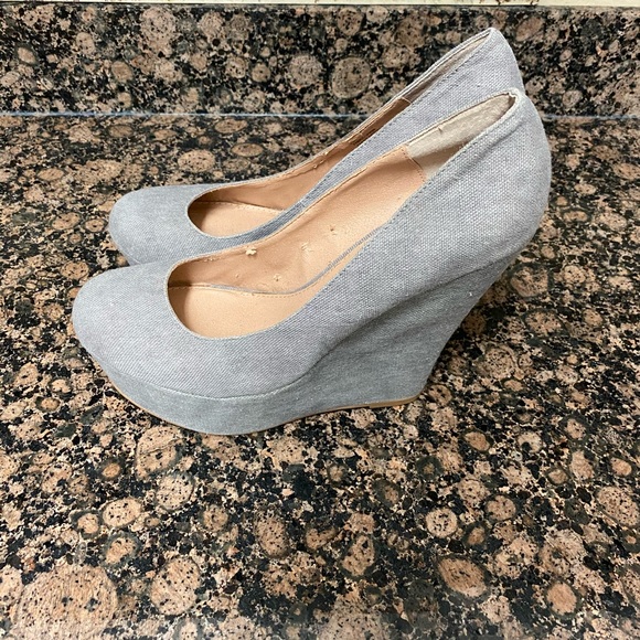 Steve Madden Pammy Gray Linen Wedge Size 10 - Picture 2 of 5